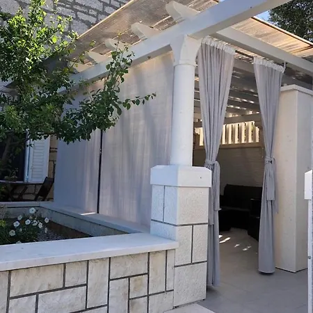 Apartment In With Seaview, Terrace, Air Condition, Wifi