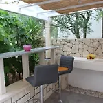 Apartment In With Seaview, Terrace, Air Condition, Wifi Lumbarda