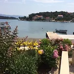 Apartment In With Seaview, Terrace, Air Condition, Wifi