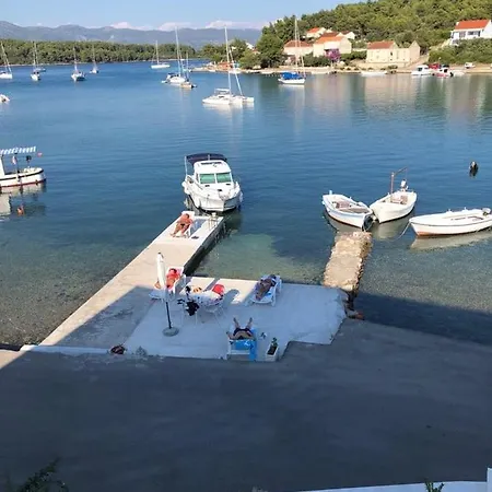 In With Seaview, Terrace, Air Condition, Wifi Lejlighed Lumbarda