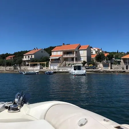 In With Seaview, Terrace, Air Condition, Wifi * Lumbarda