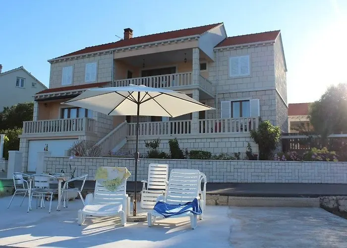 In With Seaview, Terrace, Air Condition, Wifi