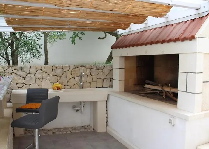 Appartement In With Seaview, Terrace, Air Condition, Wifi Lumbarda