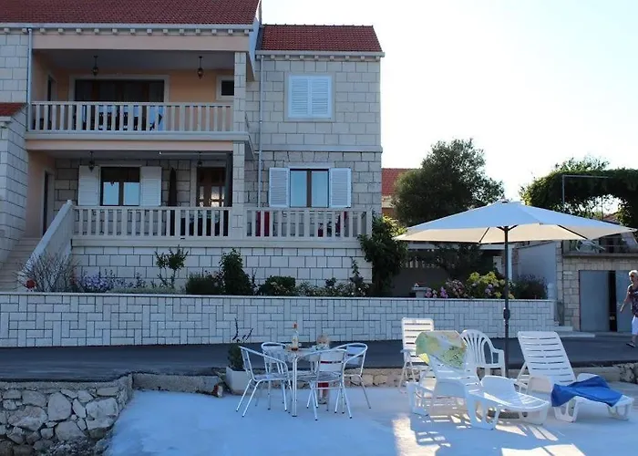 In With Seaview, Terrace, Air Condition, Wifi * Lumbarda