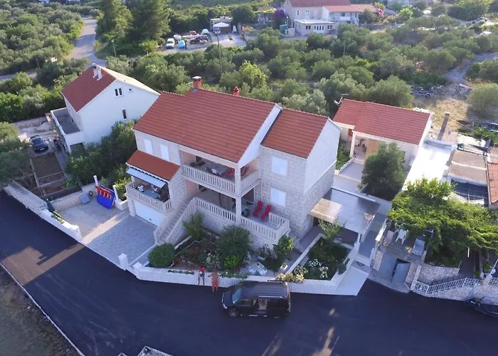 Appartement In With Seaview, Terrace, Air Condition, Wifi *