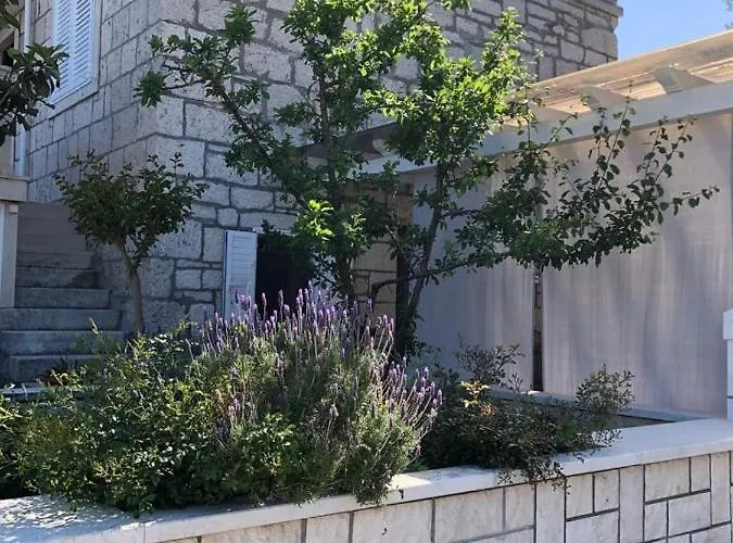 Appartement In With Seaview, Terrace, Air Condition, Wifi Lumbarda